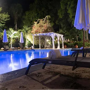 Hotel Cana